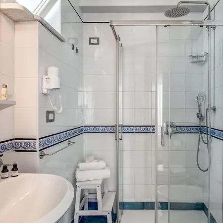 Gocce Di Capri 4*