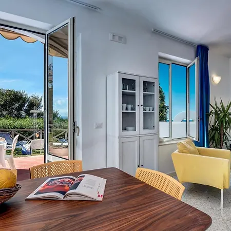 Gocce Di Capri 3*
