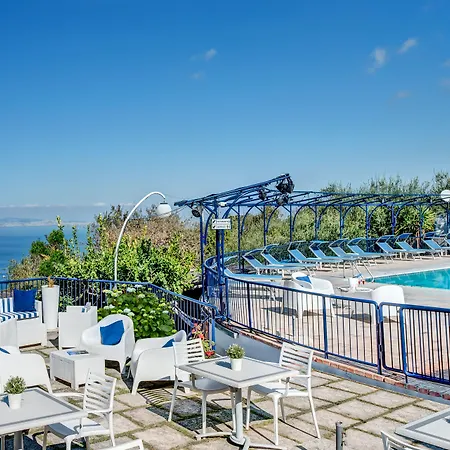 Aparthotel Gocce Di Capri Massa Lubrense